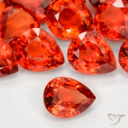 Safira vermelho médio Natural 0.42ct, Formato de pêra, VVS-VS