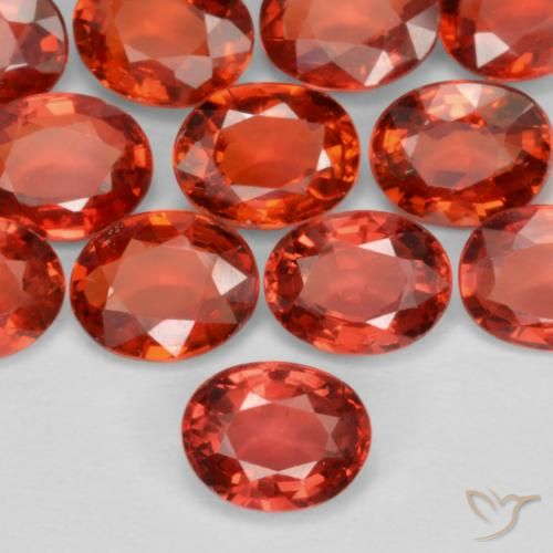0.45ct Natural Vermelho brilhante Safira, oval, VS