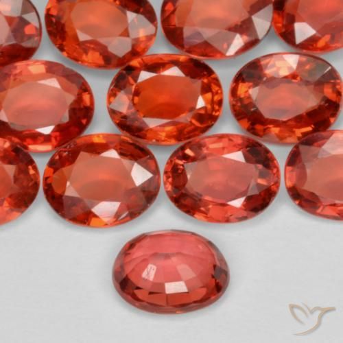 Safira Vermelho brilhante Natural 0.45ct, oval, VS