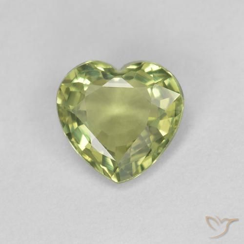 0.39ct Natural Verde oliva Safira, Coração, VVS