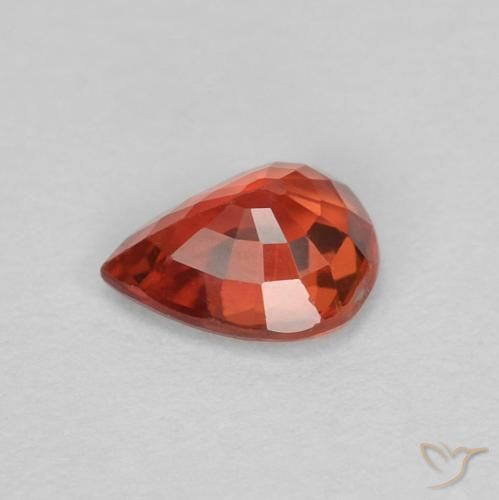 Safira Vermelho brilhante Natural 0.36ct, Formato de pêra, VVS-VS