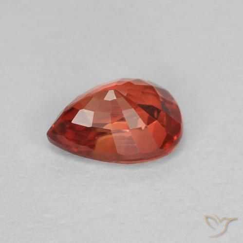 Safira vermelho intenso Natural 0.38ct, Formato de pêra, VVS-VS