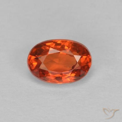 0.65ct Natural laranja avermelhado Safira, oval, VVS