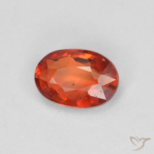 Safira vermelho médio Natural 0.60ct, oval, VVS-VS