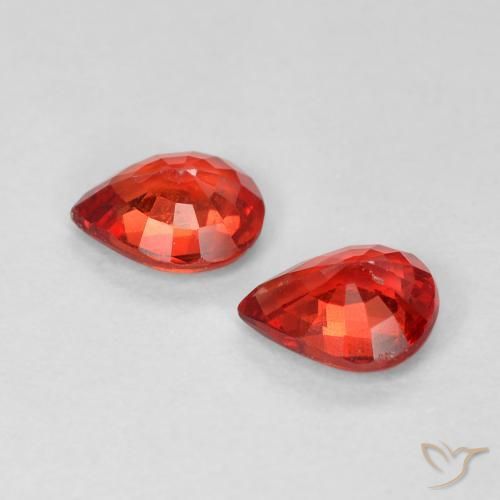 Pedras preciosas de Safira Vermelho brilhante natural de 0.83 ct, Formato de pêra, VVS-VS