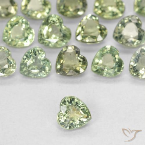 0.42ct Natural Verde Sábio Muito Claro Safira, Coração, VVS-VS