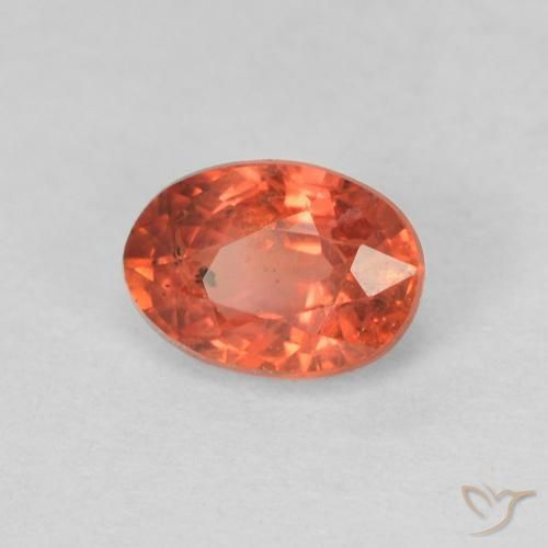 Safira vermelho médio Natural 0.68ct, oval, VS