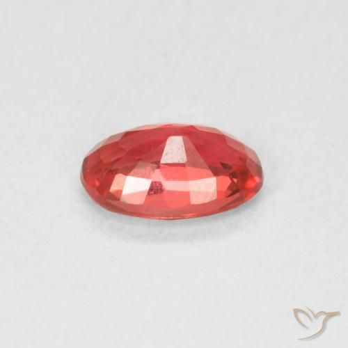 Safira Vermelho escarlate Natural 0.54ct, oval, VVS-VS