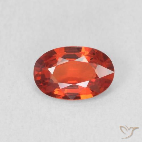 0.52ct Natural vermelho médio Safira, oval, VVS-VS
