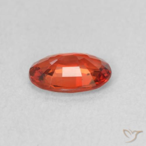 Safira vermelho médio Natural 0.52ct, oval, VVS-VS