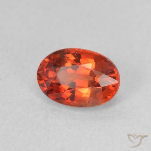 Safira Vermelho Âmbar Profundo Natural 0.73ct, oval, VVS-VS