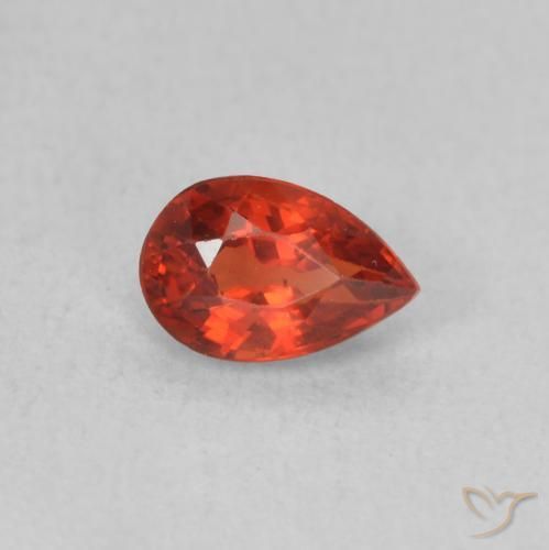 Safira vermelho intenso Natural 0.50ct, Formato de pêra, VS