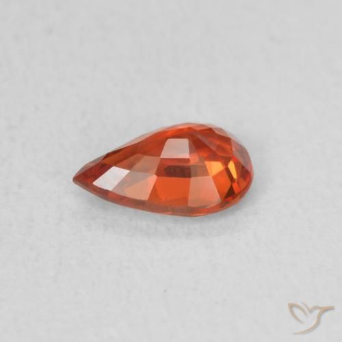 Safira vermelho intenso Natural 0.48ct, Formato de pêra, VS