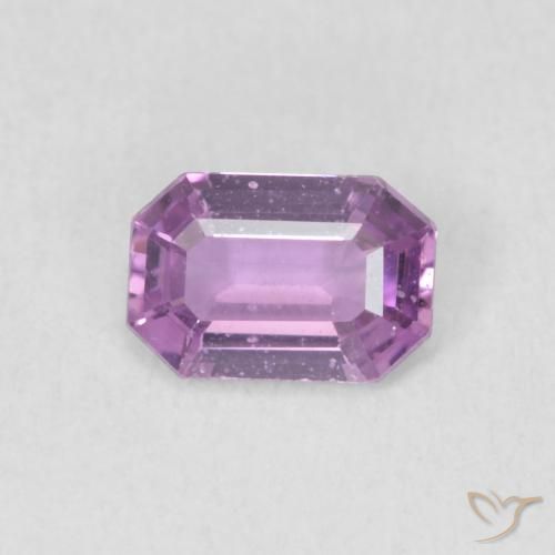 0.57ct Natural roxo médio Safira, Corte Esmeralda, VVS-VS