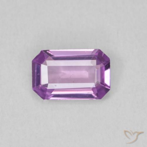 0.57ct Natural Luz roxa Safira, Corte Esmeralda, VVS-VS
