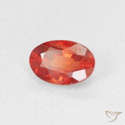 Safira vermelho médio Natural 0.64ct, oval, VS