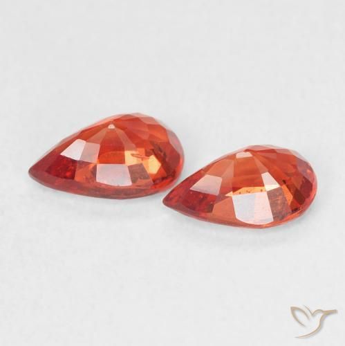 Pedras preciosas de Safira vermelho médio natural de 1.10 ct, Formato de pêra, VVS-VS