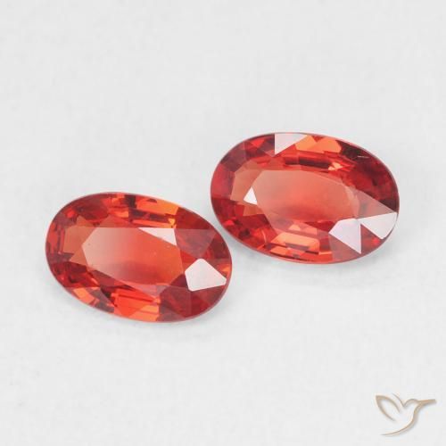 Pedras preciosas de Safira vermelho intenso natural de 0.94 ct, oval, VVS-VS