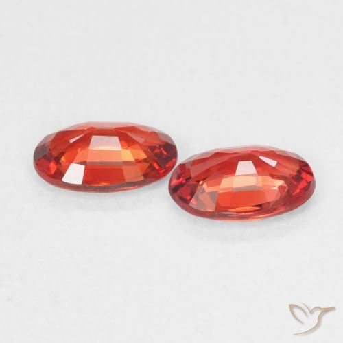 Pedras preciosas de Safira vermelho intenso natural de 0.94 ct, oval, VVS-VS