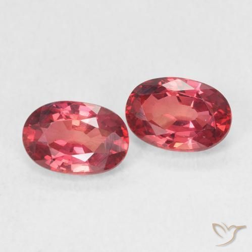 Pedras preciosas de Safira Carmesim Profundo natural de 1.34 ct, oval, VVS-VS