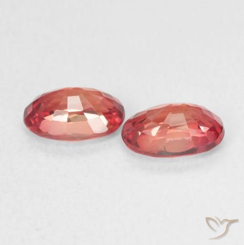 Pedras preciosas de Safira Carmesim Profundo natural de 1.34 ct, oval, VVS-VS
