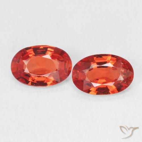 0.97ctw Natural Vermelho Carmesim Brilhante Safira, oval, VVS-VS