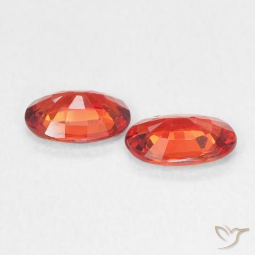 Pedras preciosas de Safira vermelho intenso natural de 0.96 ct, oval, VVS-VS