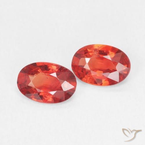 Pedras preciosas de Safira vermelho intenso natural de 0.84 ct, oval, VVS-VS