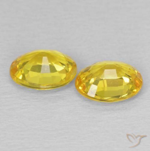 Pedras preciosas de Safira Amarelo cibernético natural de 1.33 ct, oval, VS