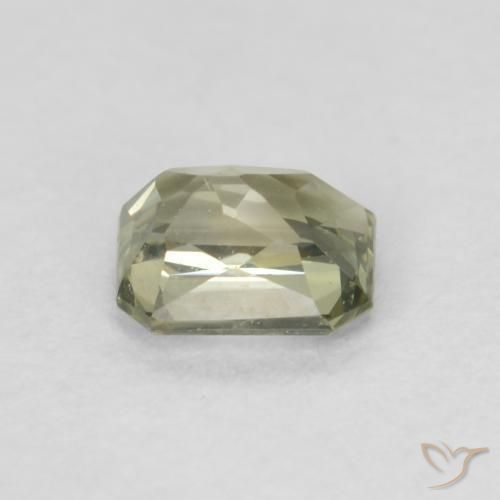 Safira Verde oliva Natural 0.57ct, Corte Octógono / Esmeralda, VVS-VS