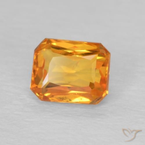 Safira Laranja Médio Natural 0.68ct, Corte Octógono / Esmeralda, VS
