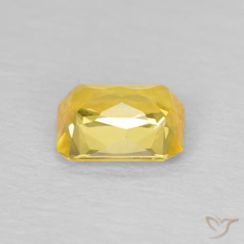 Safira Dourado médio Natural 0.60ct, Corte Octógono / Esmeralda, VVS