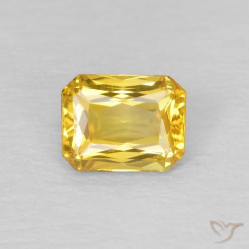 0.52ct Natural Dourado Safira, Corte Esmeralda, VS