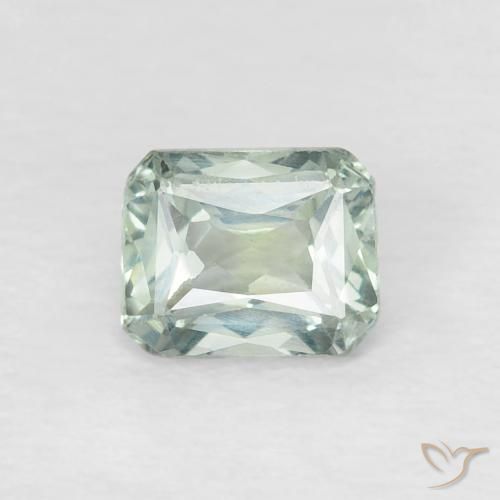 0.60ct Natural Verde pálido Safira, Corte Esmeralda, VVS-VS