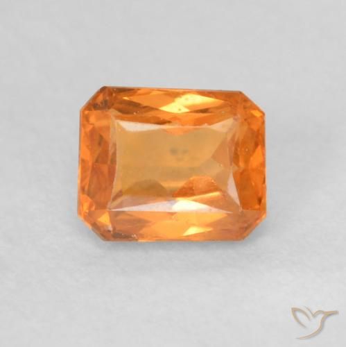 0.72ct Natural Laranja brilhante Safira, Corte Esmeralda, VVS-VS