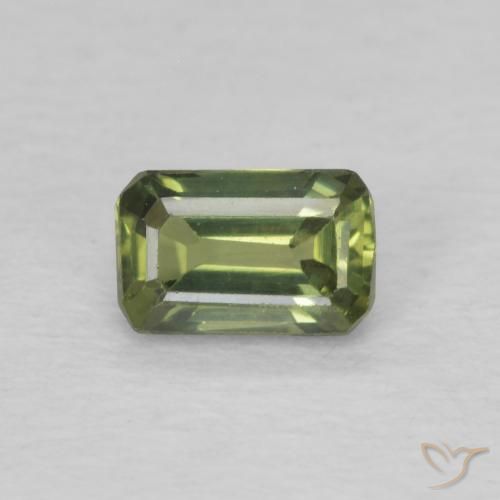 0.47ct Natural Verde médio Safira, Corte Esmeralda, VS