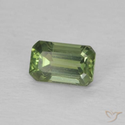 Safira Verde médio Natural 0.50ct, Corte Octógono / Esmeralda, VVS
