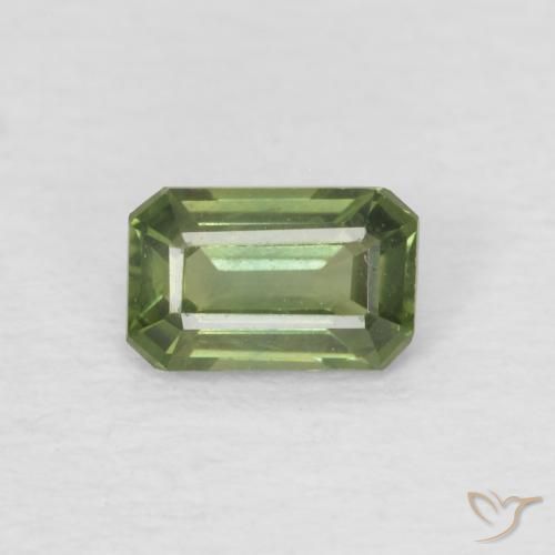 0.44ct Natural Verde médio Safira, Corte Esmeralda, VS