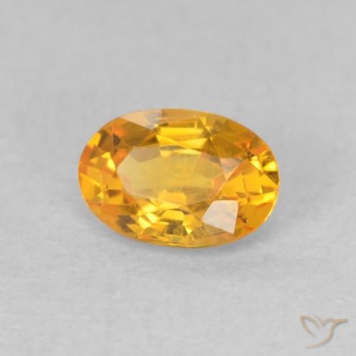 Safira Medium Light Orange-Gold Natural 0.62ct, oval, VVS-VS