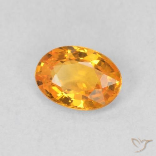 Safira Laranja Médio Natural 0.53ct, oval, VVS-VS
