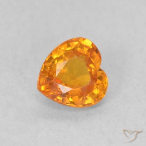 0.54ct Natural Laranja Médio Safira, Coração, VS