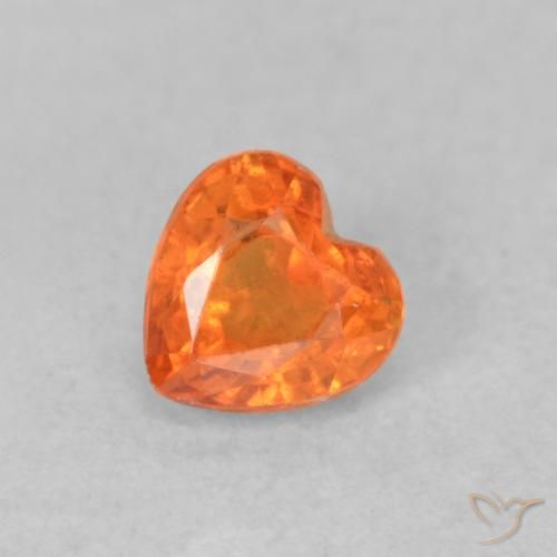 0.42ct Natural Laranja brilhante Safira, Coração, VS