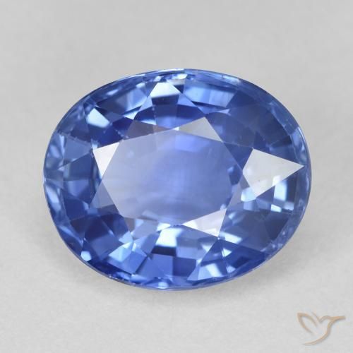 Safira Azul marinho médio Natural 4.05ct, oval, VVS-VS