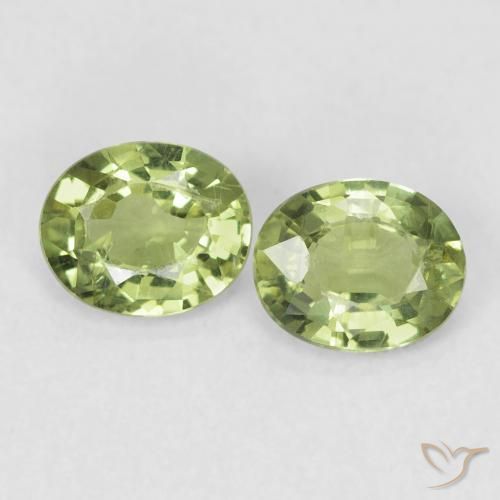 0.87ctw Natural Verde Floresta Claro Safira, oval, VVS-VS
