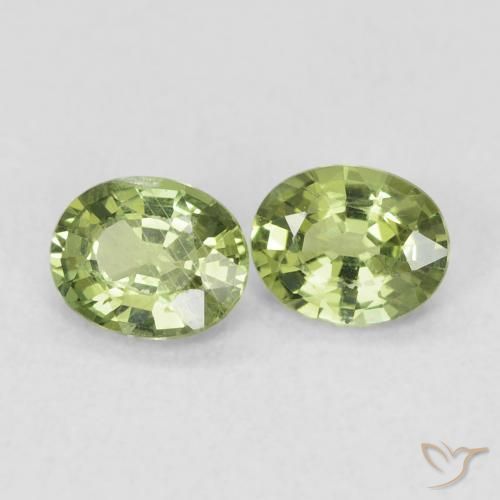 Pedras preciosas de Safira Verde médio natural de 0.74 ct, oval, VVS-VS