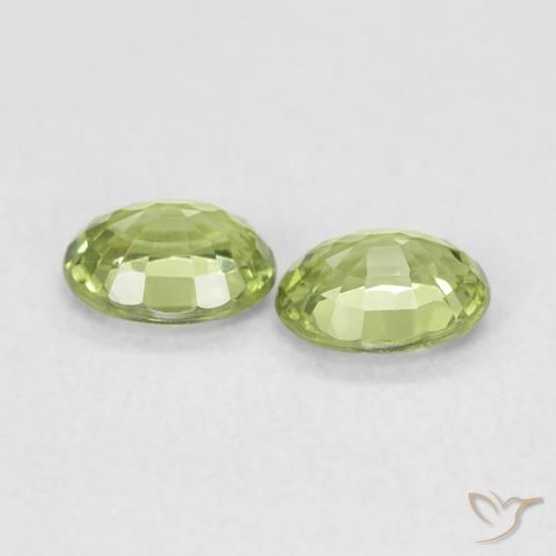 Pedras preciosas de Safira Verde Floresta Claro natural de 0.71 ct, oval, VVS-VS