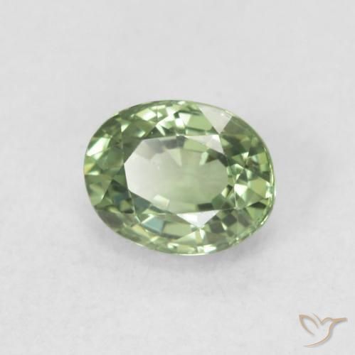 Safira Medium Light Green Natural 0.59ct, oval, VVS-VS