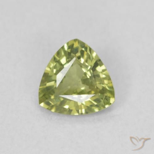 0.41ct Natural Verde amarelado Safira, Trilhão, VVS
