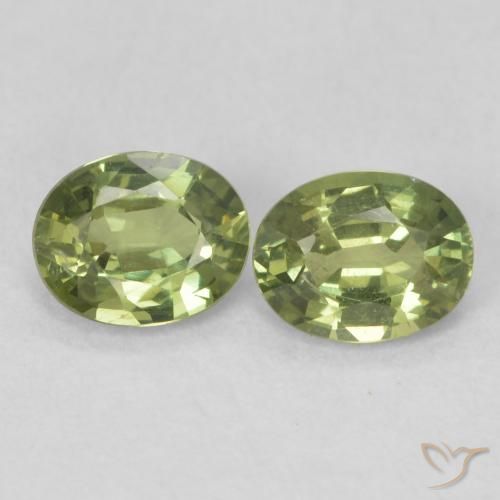 0.87ctw Natural Verde Floresta Claro Safira, oval, VS