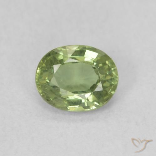 0.45ct Natural verde quente Safira, oval, VVS-VS